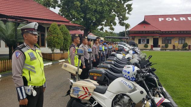 Kapolres Konsel Pimpin Apel Gelar Pasukan Operasi Keselamatan 2018