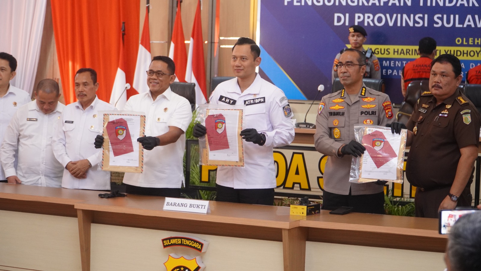 Sambangi Polda Sultra, Menteri ATR-BPN Ungkapkan Kasus Mafia Tanah di Kota Kendari