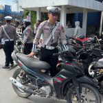 Satlantas Polresta Kendari Menggelar Razia Kendaraan Roda Dua Dalam Rangka Operasi Patuh Anoa 2025